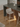 Banqueta Isadora Média com assento em polipropileno e base em aço carbono pintado. Bege #cor_bege