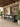 Banqueta Isadora com assento em polipropileno e base em aço carbono pintado. Bege #cor_bege