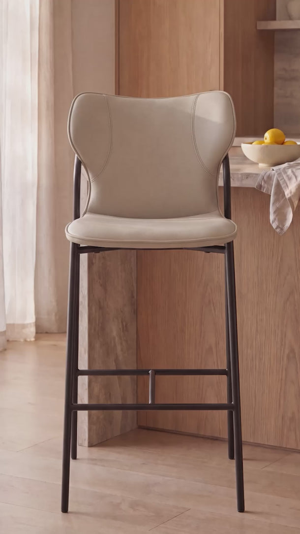 Banqueta Brooklyn estofada em courino sintético PU. bege #cor_bege