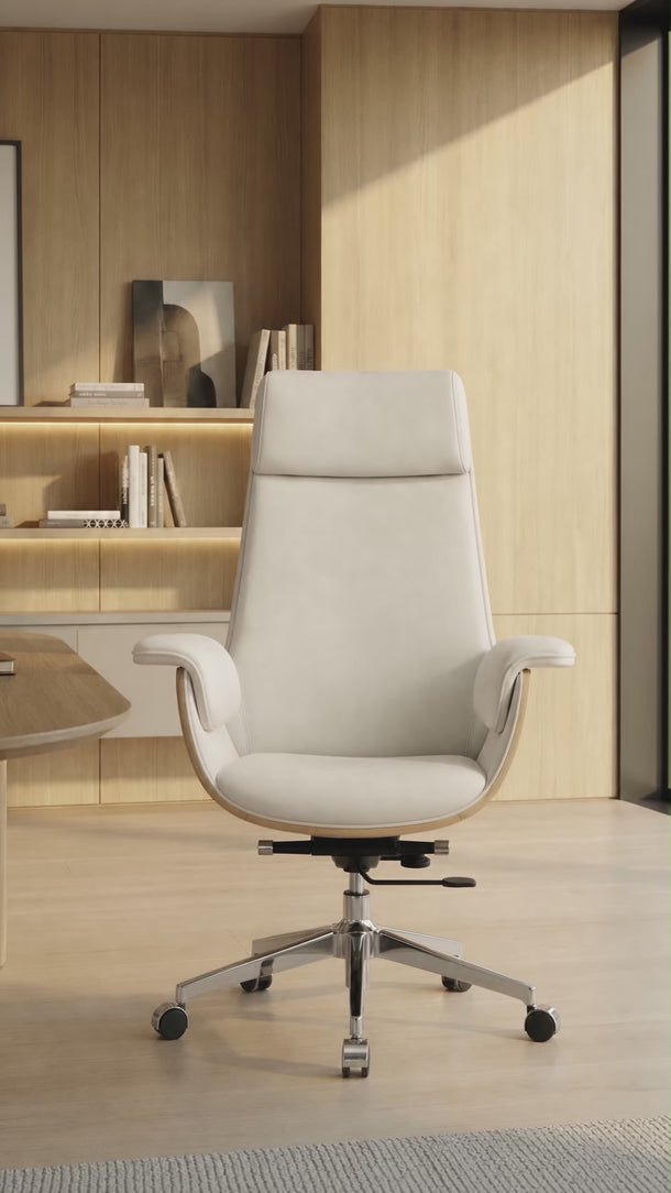Cadeira De Escritório Auster Madeira giratória em madeira com base em aço cromado. Off White #cor_off-white